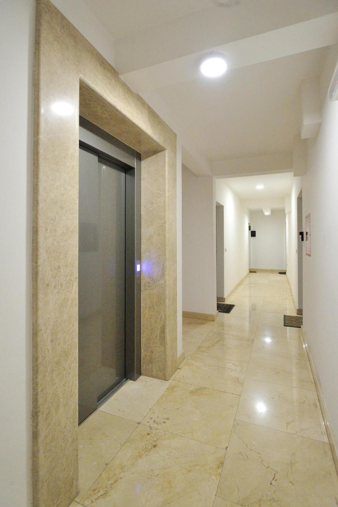 Captain'S Luxury Apartments موستار المظهر الخارجي الصورة
