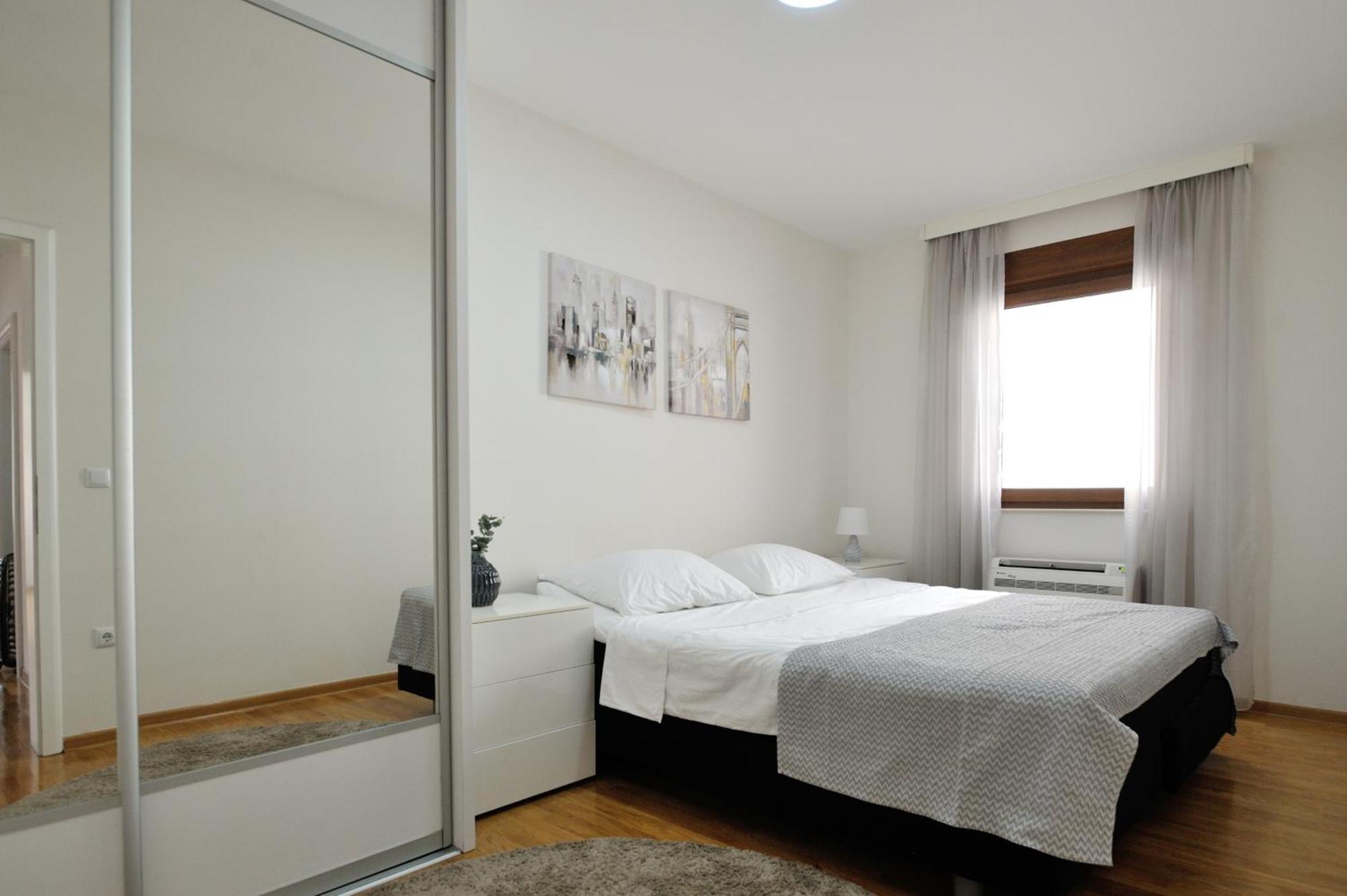 Captain'S Luxury Apartments موستار المظهر الخارجي الصورة