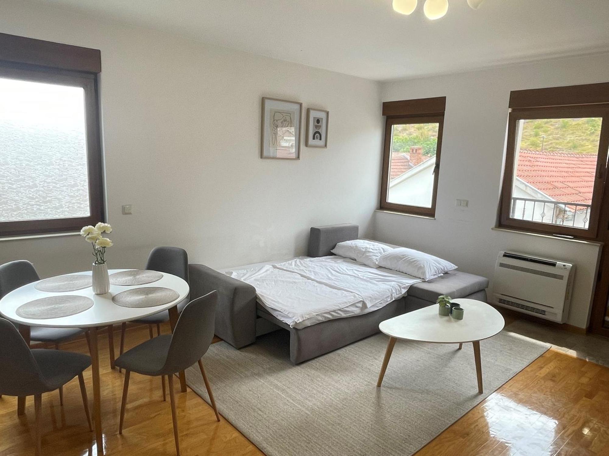Captain'S Luxury Apartments موستار المظهر الخارجي الصورة