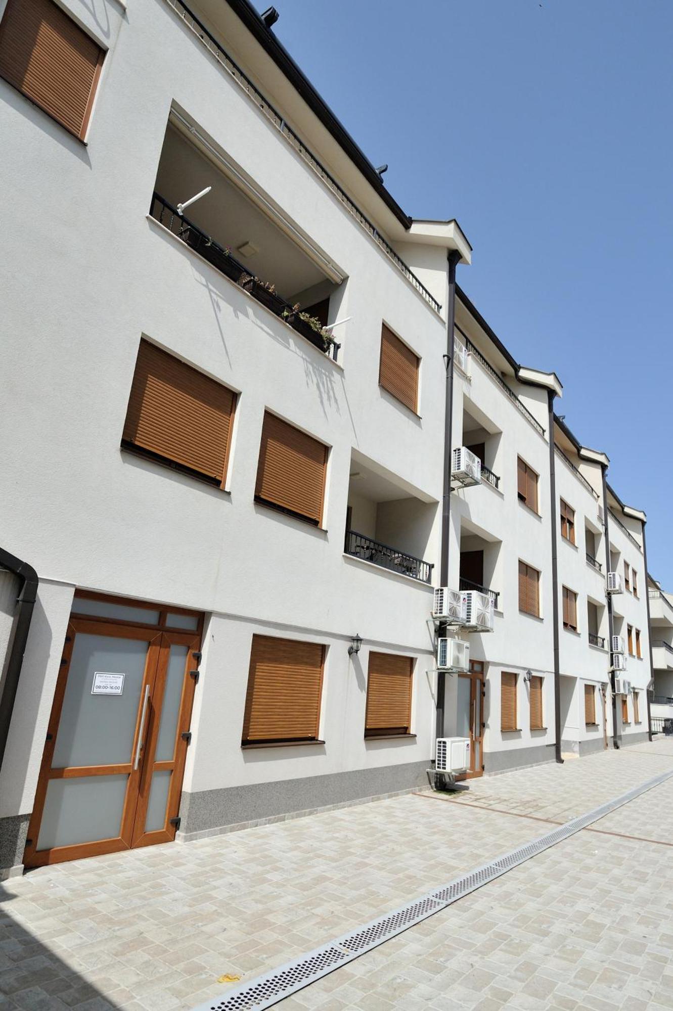 Captain'S Luxury Apartments موستار المظهر الخارجي الصورة